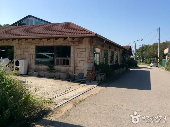 모산방 · 음식점