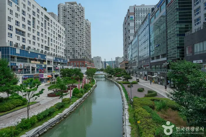 청라국제도시커낼웨이 · 관광지