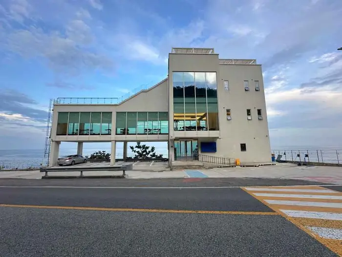 보움 · 음식점
