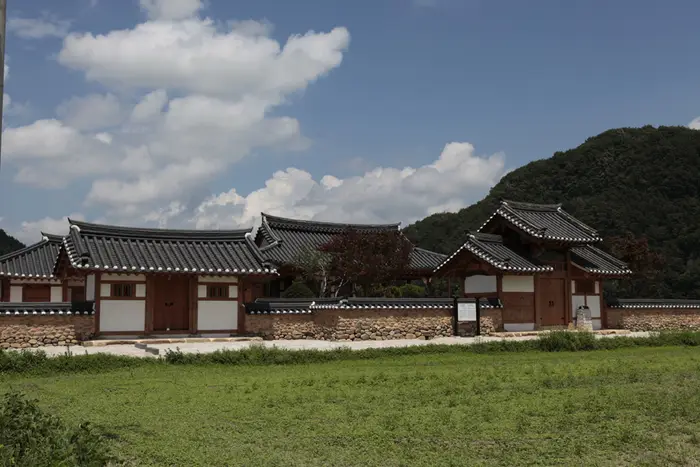 읍청정(산청) · 관광지