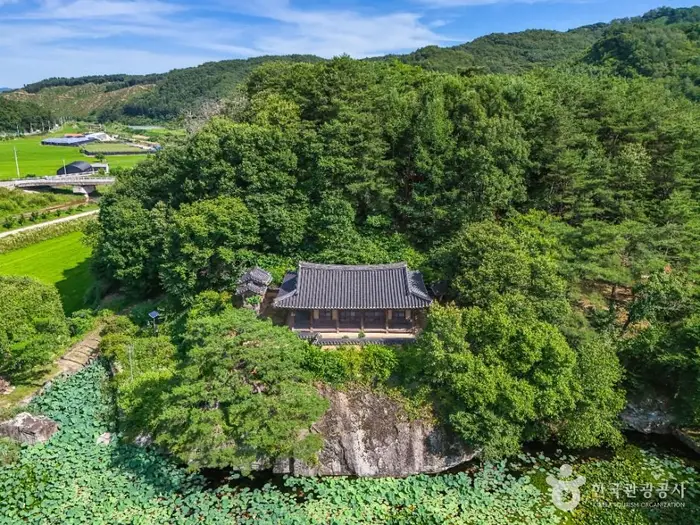 예천권씨 병암정 및 별묘 · 관광지
