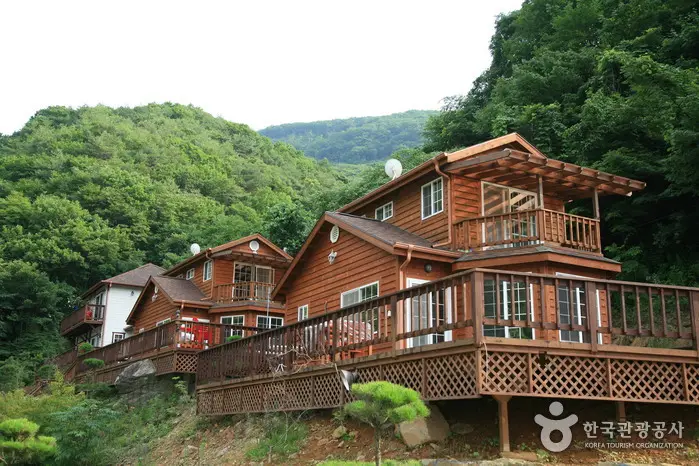 주봉산펜션 · 숙박