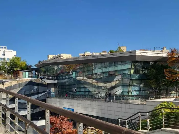 금천구립금나래도서관 · 문화시설