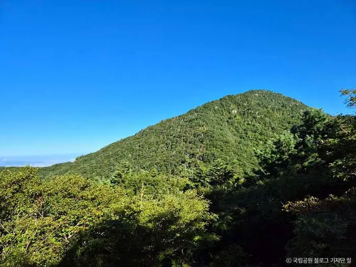지리산 반야봉 · 관광지