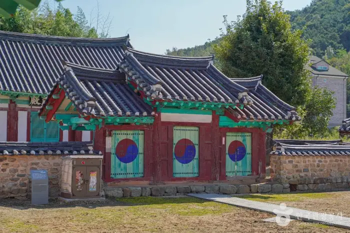 금구향교 · 관광지
