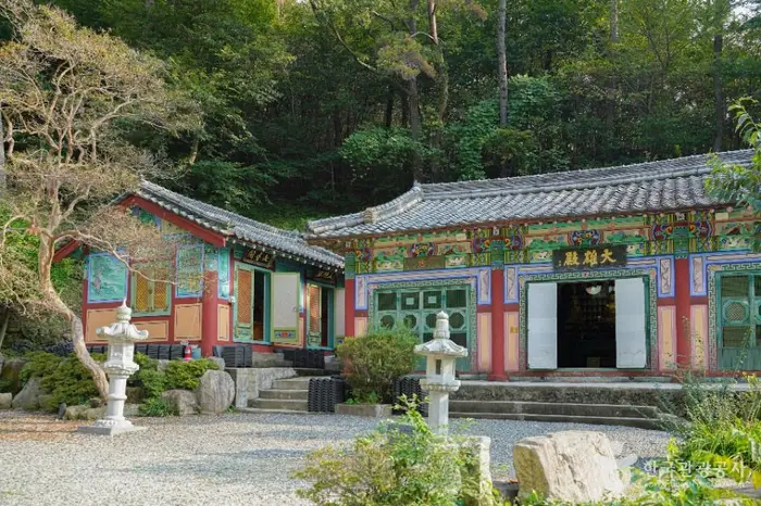 월명사(부산) · 관광지