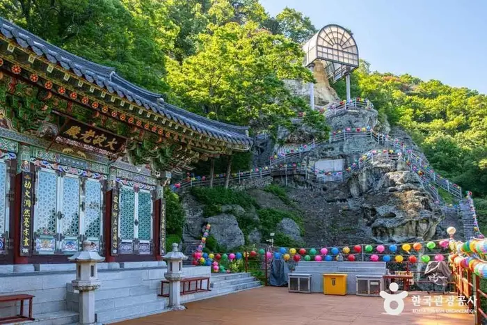 골굴사(경주) · 관광지