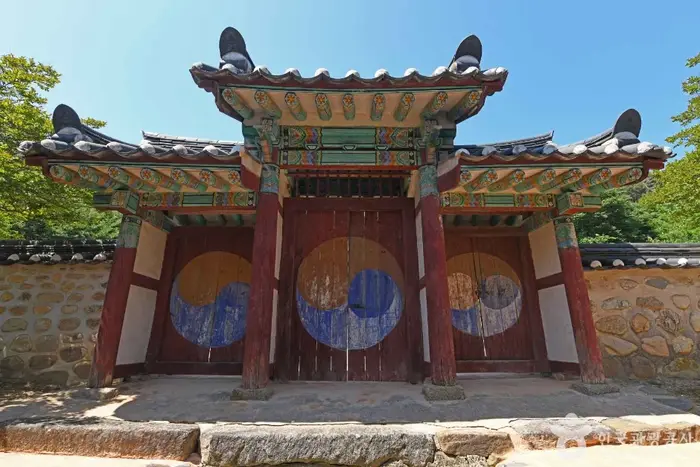 연산향교 대성전 · 관광지