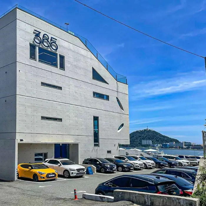 카페 385 · 음식점