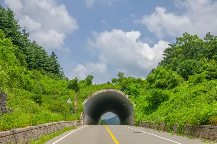 벗고개 · 관광지