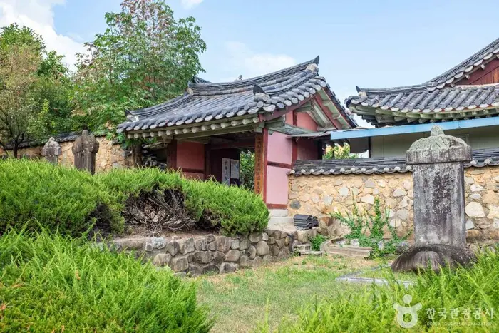 인동향교 · 관광지