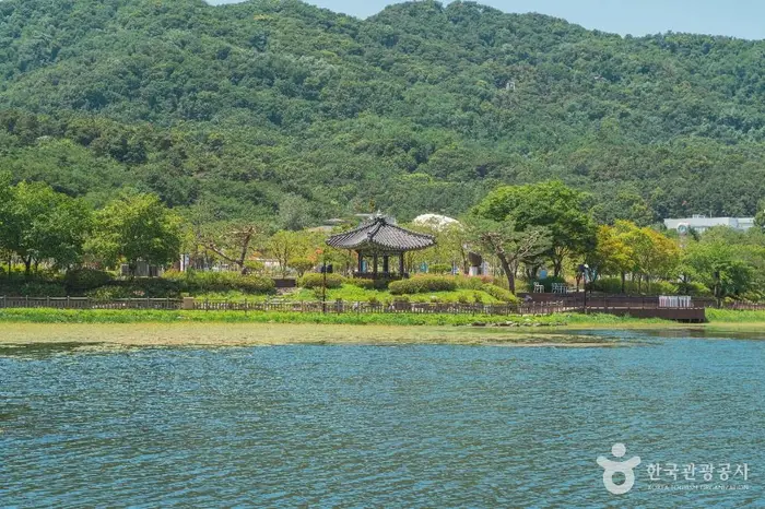 설봉저수지 · 관광지