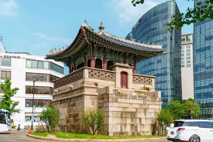 동십자각 · 관광지