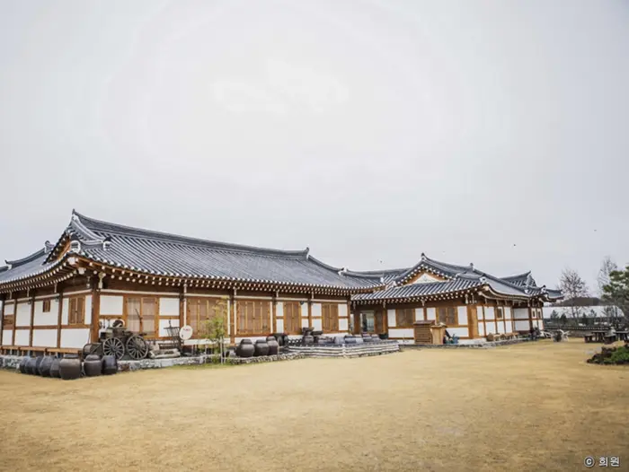 희원 · 음식점