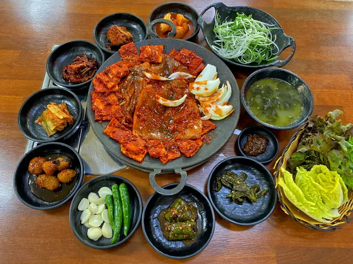 돈감자탕 · 음식점