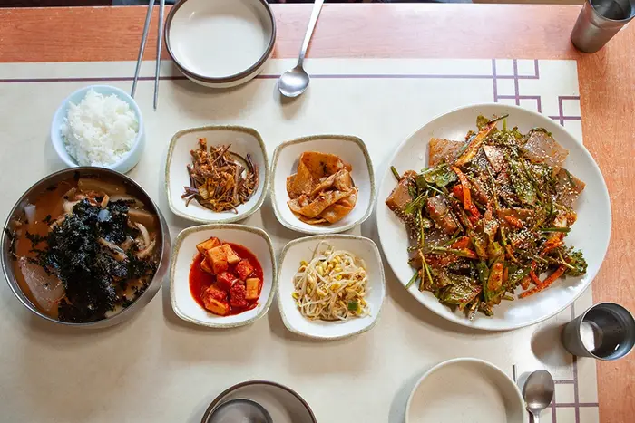 창내리묵집 · 음식점