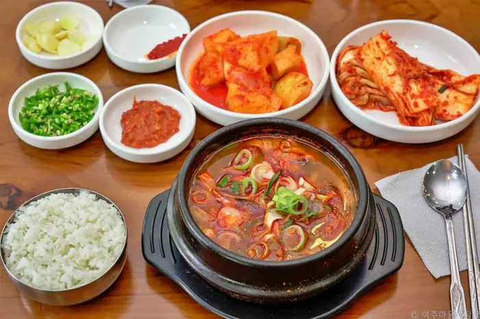 여주마을해장국 · 음식점