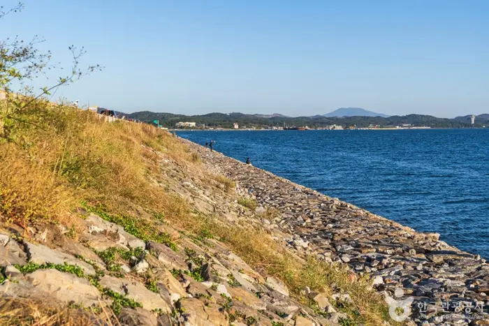 서산A지구방조제 · 관광지