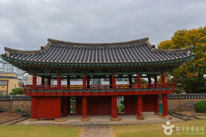 울산향교 · 관광지