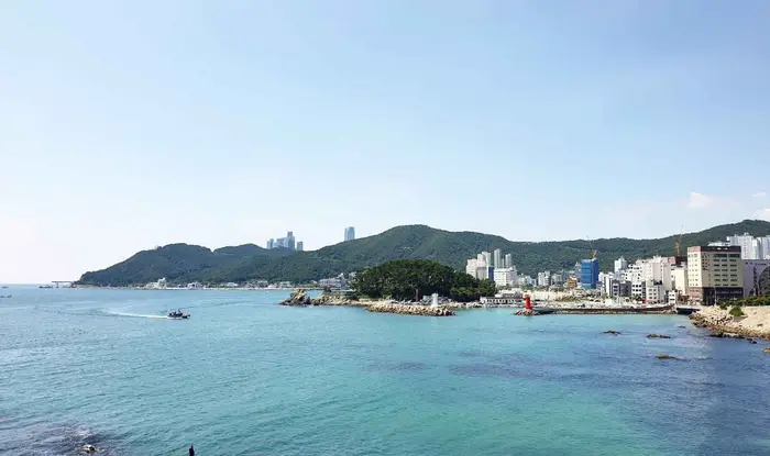 카페윤 · 음식점