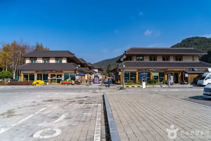 오대산먹거리마을 · 관광지