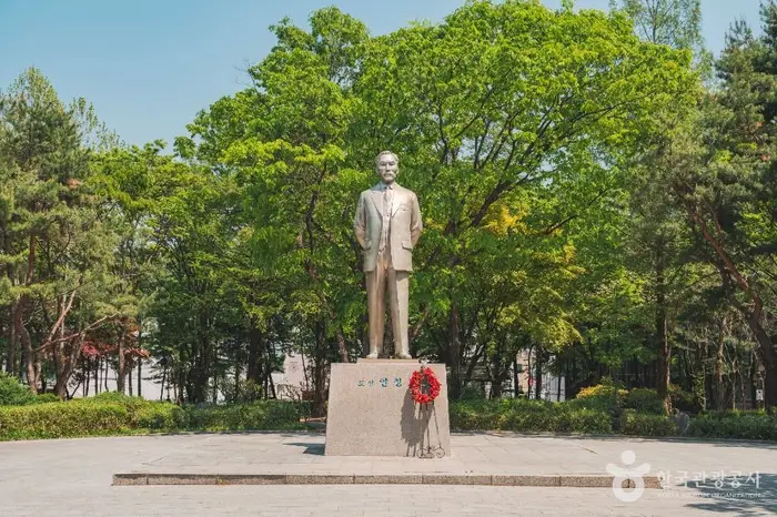 도산공원 · 관광지
