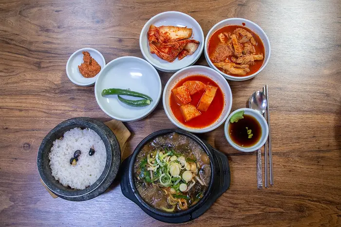 옹기해장국 · 음식점