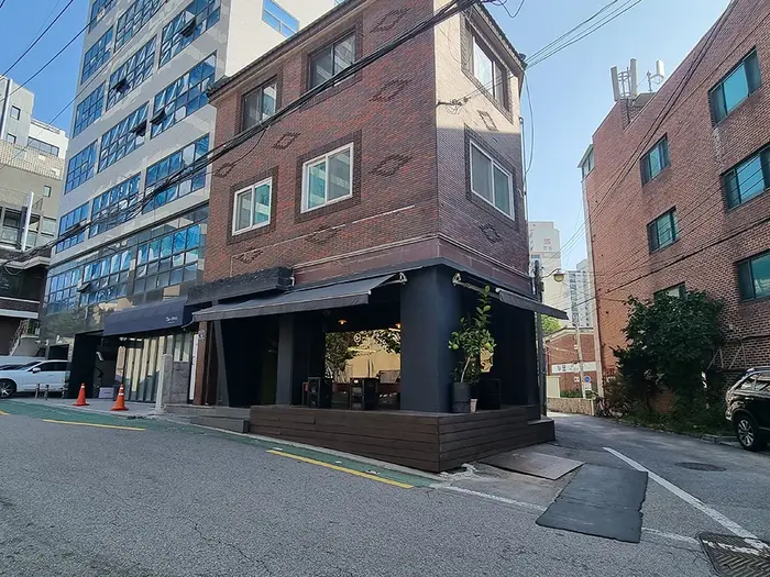 리커버리커피바 · 음식점