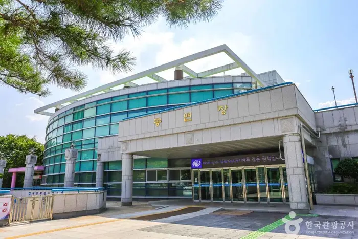 광주학생교육문화회관 · 문화시설