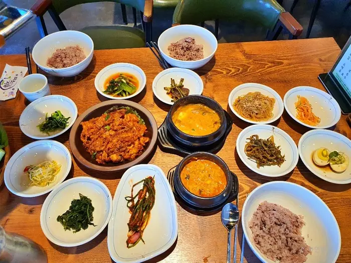 자연밥상 · 음식점