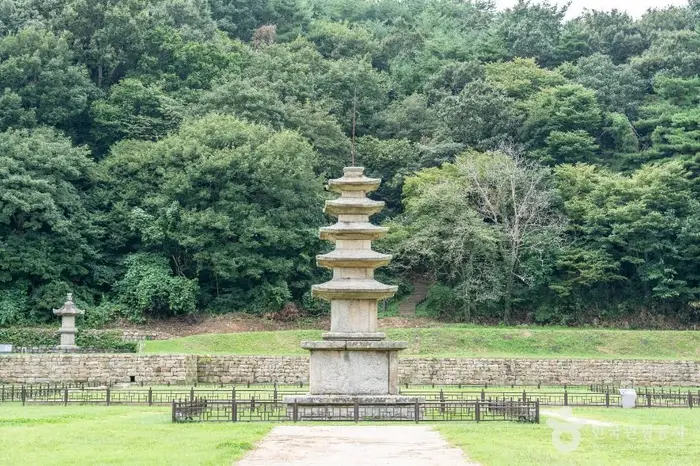 서산 보원사지 · 관광지
