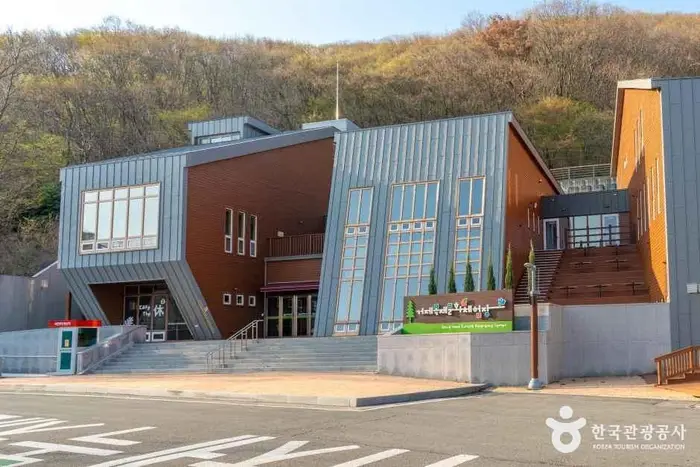 거제자연휴양림 · 관광지