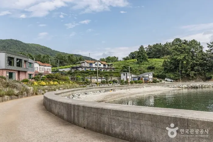 신흥해바리마을 · 관광지
