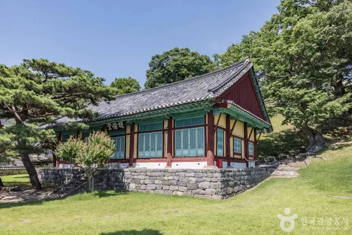 청주향교 · 관광지