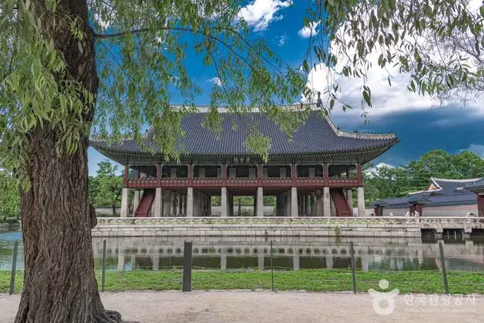 경복궁 · 관광지