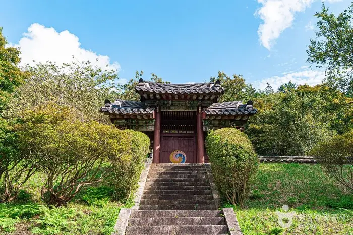 충경사(전주) · 관광지
