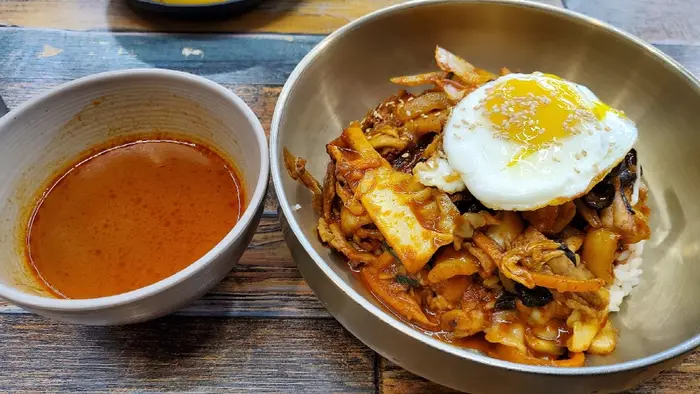 유창반점 · 음식점