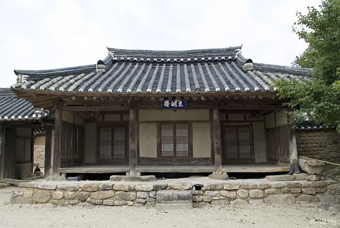 거창 동호리 이씨고가 · 관광지
