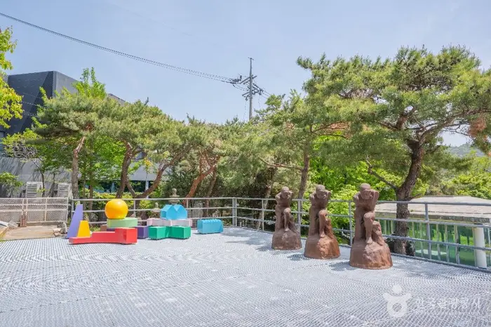 토탈미술관 · 문화시설