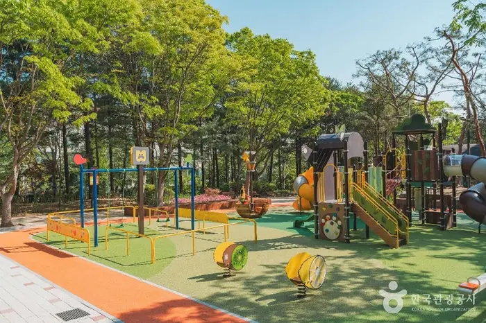 한솔근린공원 · 관광지