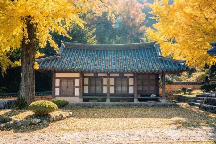 함안향교 · 관광지